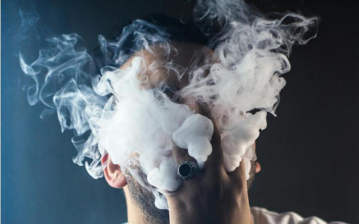 Vapoter au Vietnam pourrait devenir une infraction passible d’amende