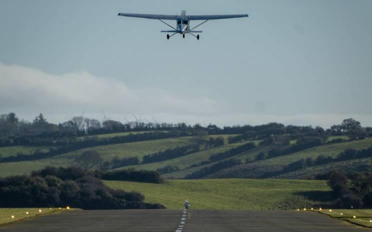 Access between Ireland and France
