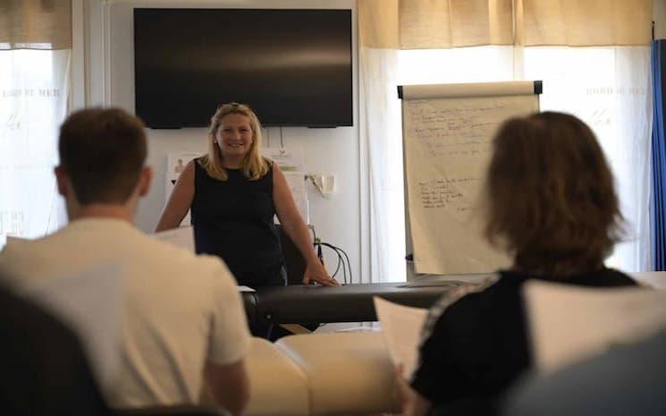 Devenez kinésiologue avec Ekivie, l'excellence d'une formation en présentiel