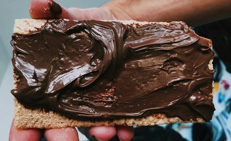 pâte à tartiner Nutella sur du pain