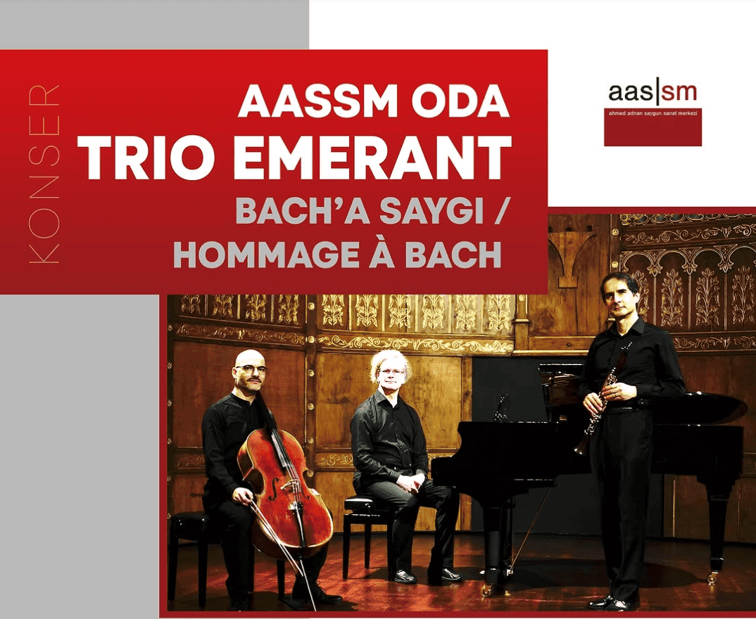 Concert "Émérant: Hommage à Bach" interprété par l’AASSM Oda Trio au Ahmed Adnan Saygun Sanat Merkezi à Izmir en février 2025.