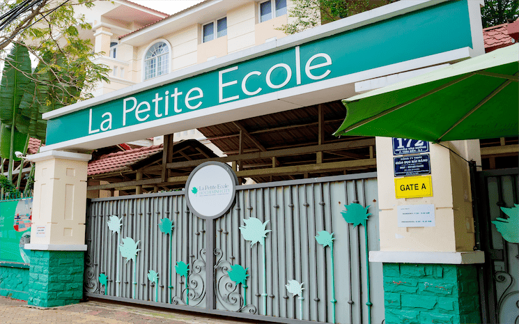 La Petite École _ « une grande école dans une petite » où le bilinguisme épanouit
