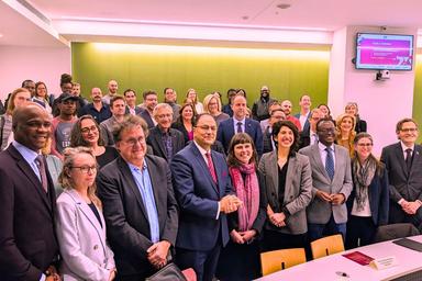 Participants à la table ronde de Agence universitaire de la Francophonie (AUF)