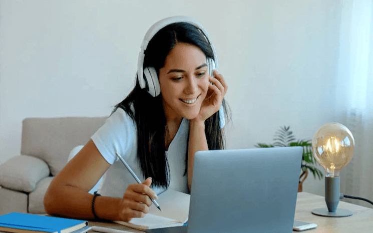 WEBINAR- Comment garder le lien avec le système scolaire français depuis l’étranger ?