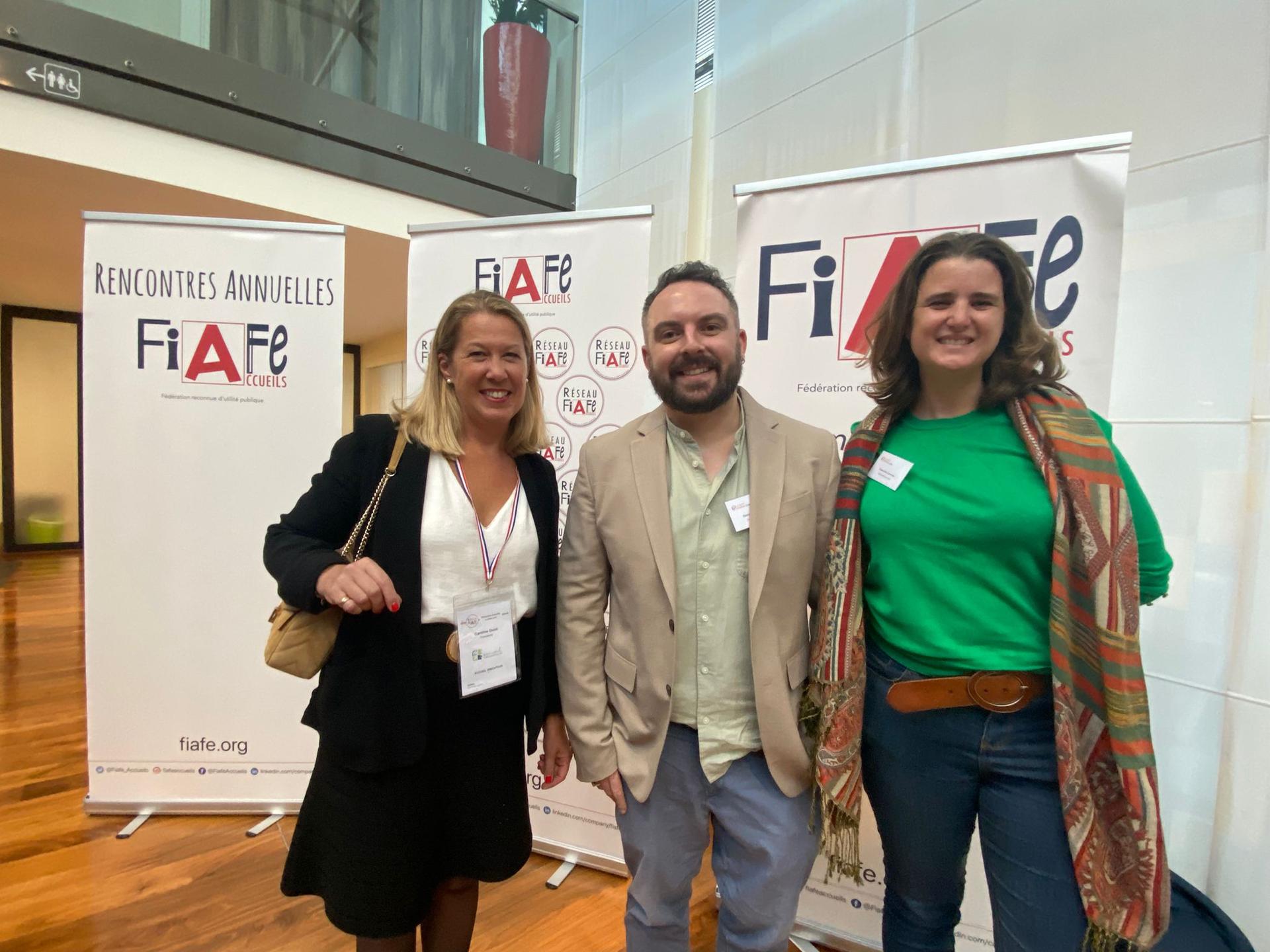 Caroline Guiot, présidente Accueil Singapour, Damien Bouhours, directeur éditorial et Capucine Canonne, rédactrice en chef Singapour