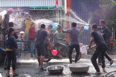 cambodgiens s aspergeant pour le nouvel an
