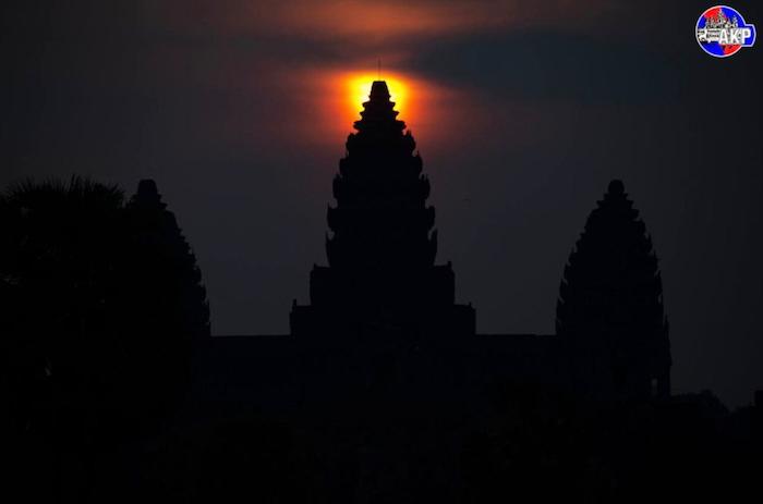 équinoxe du printemps à Angkor Wat_0