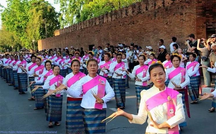 Chiang-Mai-Guiness-record-dance-leb-