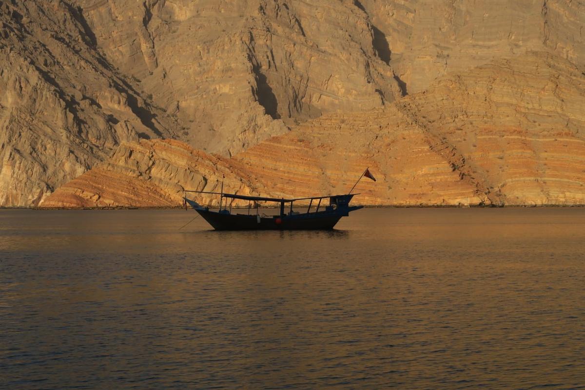 bateau dans un fjord