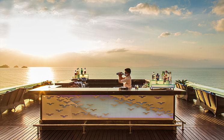 Mixologie au crépuscule à InterContinental Koh Samui