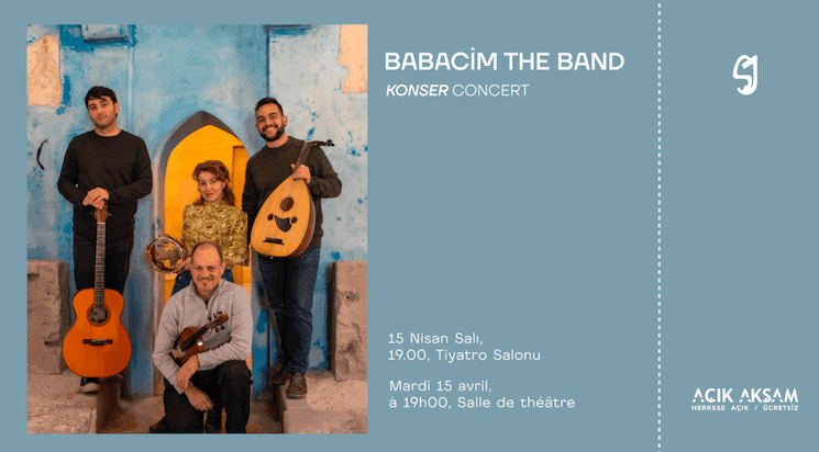 Les membres du groupe Babacim The Band posant avec leurs instruments avant le concert du 15 avril 2025 à Istanbul