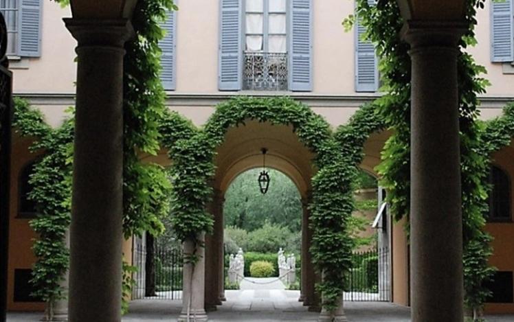 cour intérieure du palazzo Borromea d'Adda
