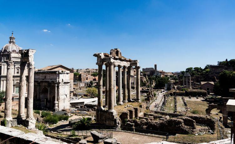 ruines d'un temples de la fondation rome (1)
