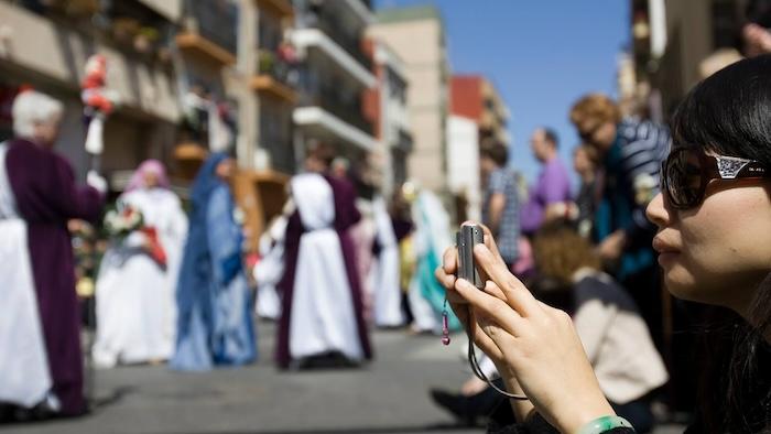 touristes pendant la semana santa à valencia