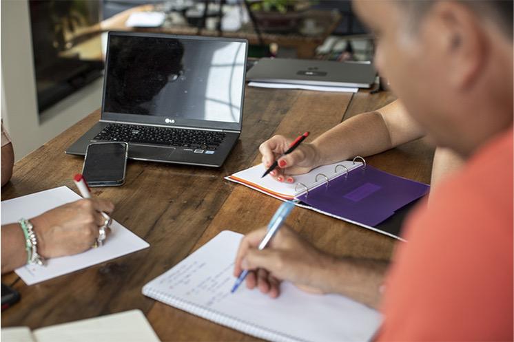 Mains cahiers étudiant parents V2