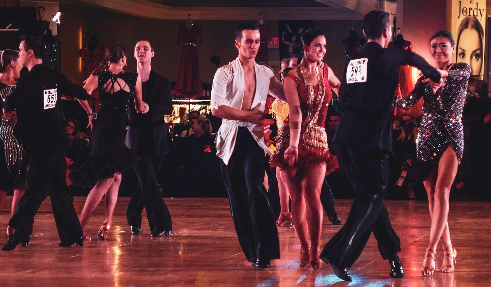 Une compétition de West Coast Swing