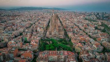 Barcelone et sagrada famila vues du ciel