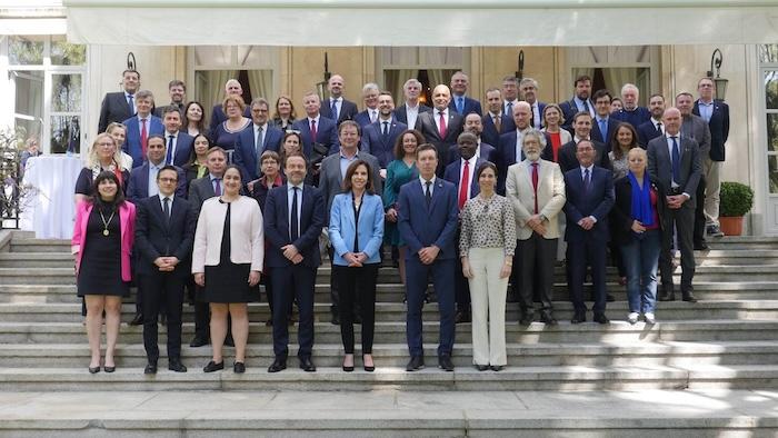 photo de groupe des consuls honoraires de France en Espagne lors de la Journée du réseau consulaire en avril 2025