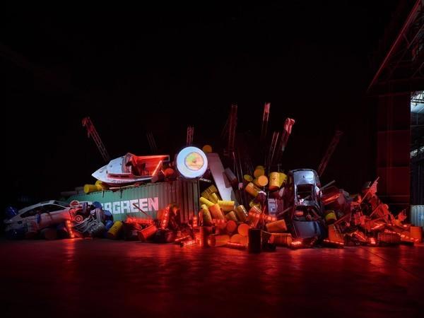 Yukinori Yanagi. Icarus, Pirelli HangarBicocca, Milano