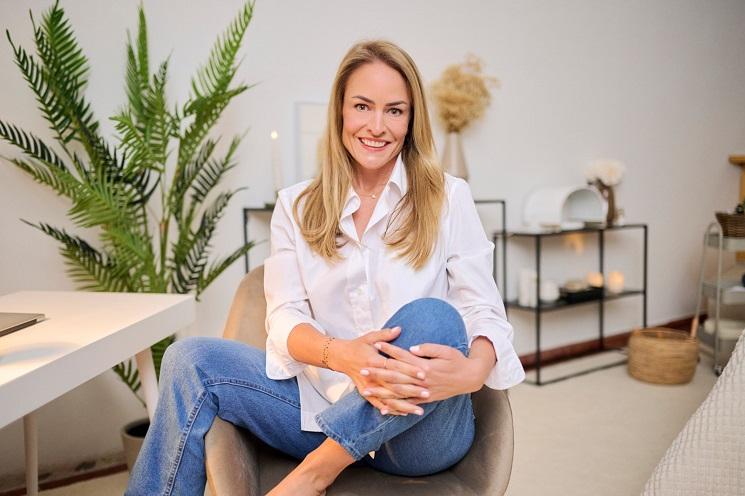 anne kingue johnason, fondatrice de l'institut de drainage lymphatique maison anne, à madrid