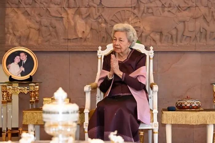 Norodom Monineath, reine-mère discrète et témoin de l'histoire du Cambodge