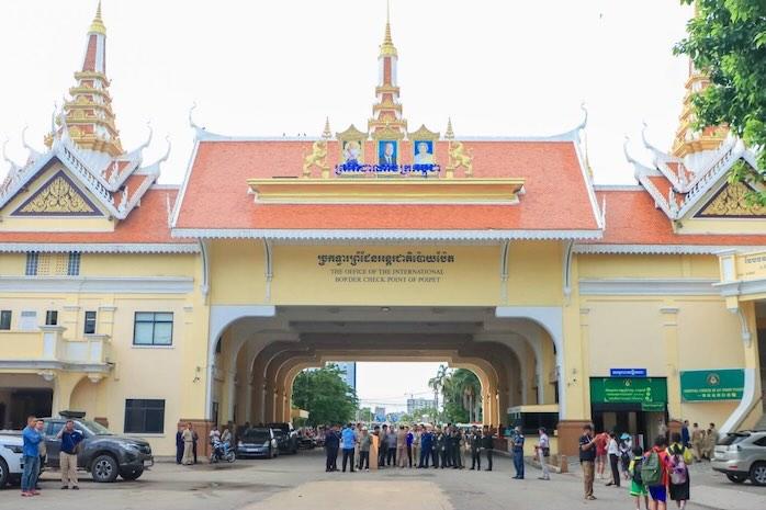 Poipet International Border Crossing in Banteay Meanchey Province