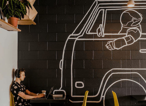 entreprendre en 2026, comment faire dans un café en Hongrie