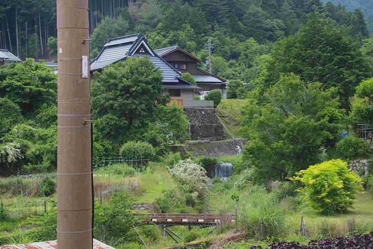 photo couverture version plus légère (1)