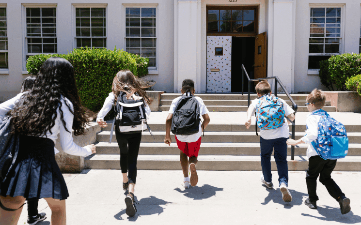 les bourses scolaires 2025 2026 au Royaume-Uni