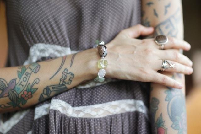 histoire du tatouage a Copenhague_main et visage interdit