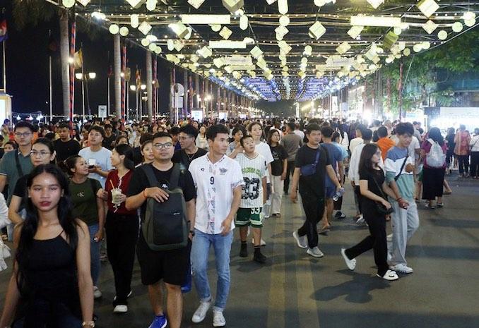 walkstreet phnom penh Akp