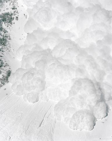 Affiche de l'exposition Donde la tierra recuerda