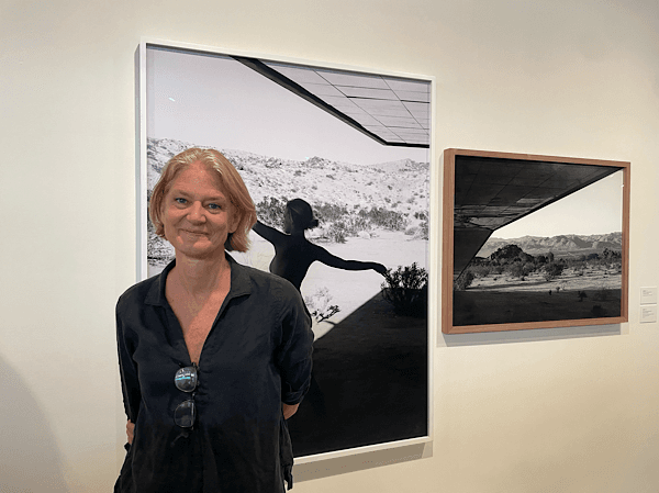Le MUCAC (Museo Centro de Arte Contemporaneo) La Coracha de Málaga accueille jusqu’au 2 novembre la première exposition monographique en Espagne consacrée à la photographe brésilo-américaine Mona Kuhn.