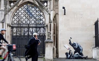 Une découverte sur la façade de la Royal Court of Justice: La nouvelle œuvre de Banksy en faveur de la cause palestinienne.
