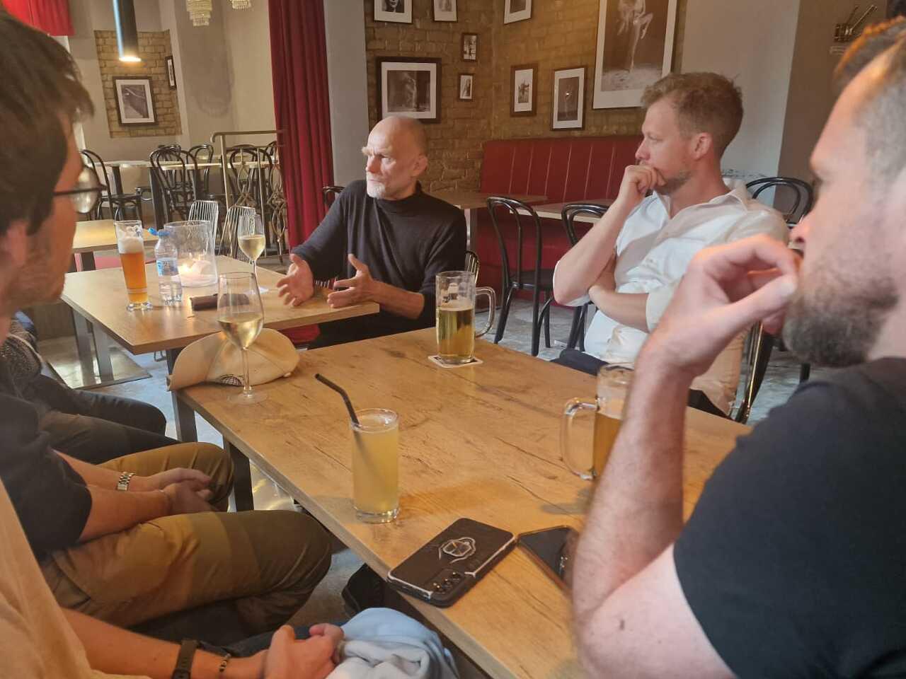Photo de la rencontre avec Frédéric Petit, député de la 7ème circonscription des Français à l’étranger