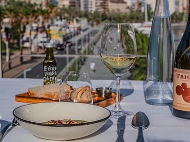 plat avec vue sur alicante capitale espagnole de la gastromie 2025