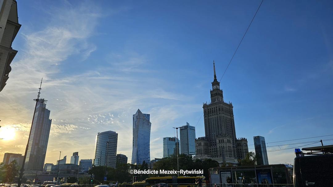 Vue de la skyline de Varsovie et du palais de la culture
