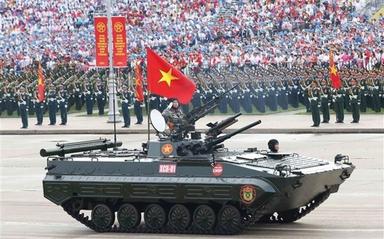 Véhicule de combat d'infanterie XCB-01, développé par les ingénieurs et les scientifiques du Département général de l'industrie de la défense.