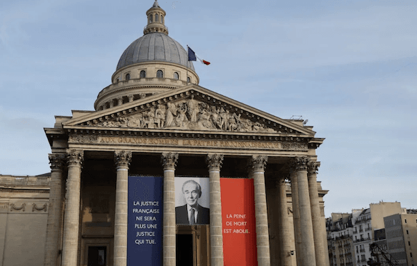 Le Panthéon en octobre 2025 pour l'entrée de Robert Badinter
