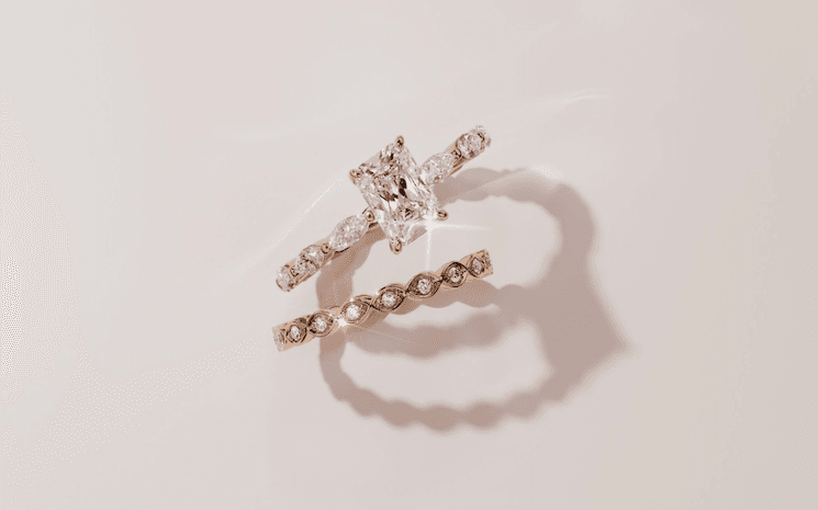 Mariage 2025 : les tendances incontournables en matière d’alliances et bijoux