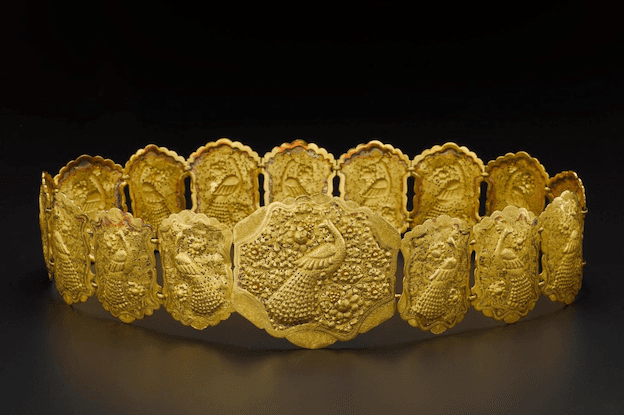 Ceinture à panneaux avec boucle en or