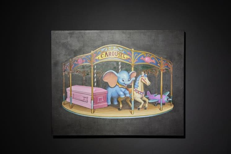 Œuvre Carousel de Nathalie Rey présentée dans l’exposition Innocide à la galerie RAST à Istanbul, 2025.