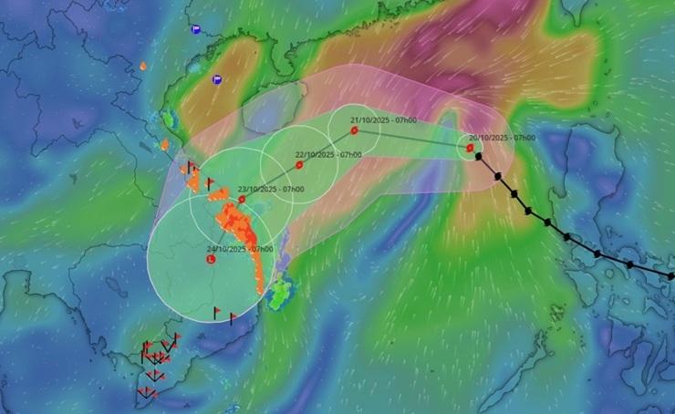Le typhon Fengshen menace le centre du Vietnam: fortes pluies et risques d’inondation