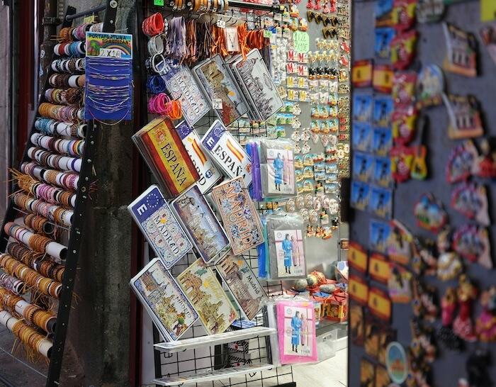 Magasins à souvenirs à Madrid
