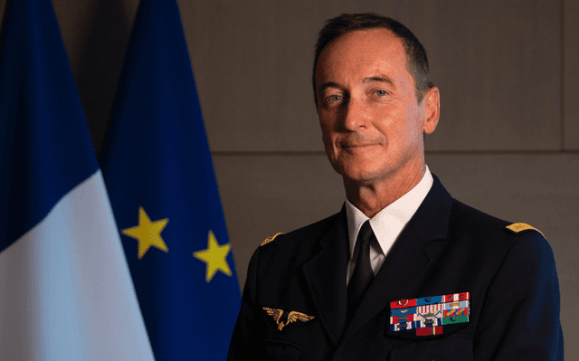 Général Fabien Mandon