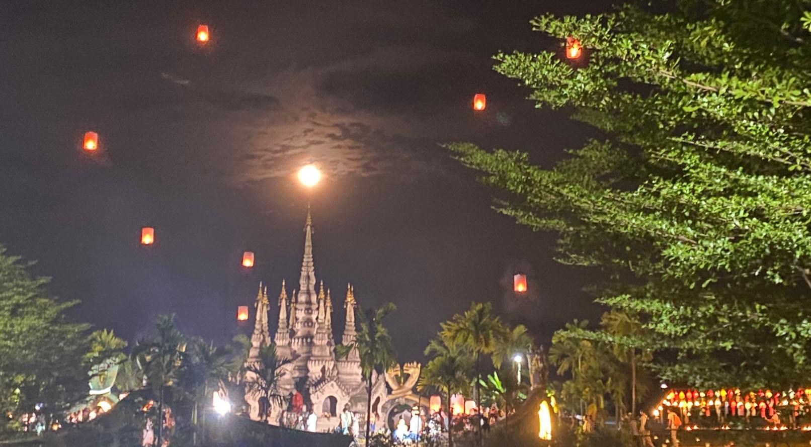 Yi Peng 2025 à Chiang Mai