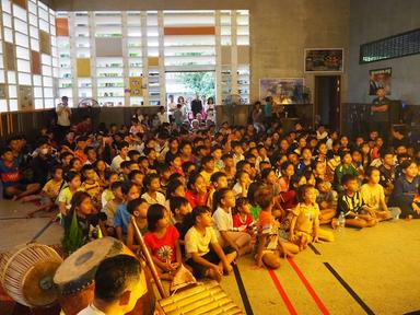 Taramana Spectacle au centre théâtre d'ombres