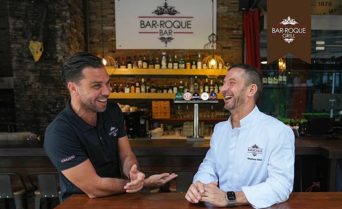 Nicolas et Stéphane, un duo de choc au Bar-Roque à Singapour