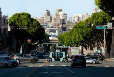 Un taxi autonome Zoox dans San Francisco