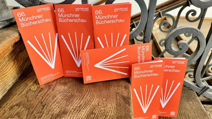 Images des flyers du salon du livre de bavière